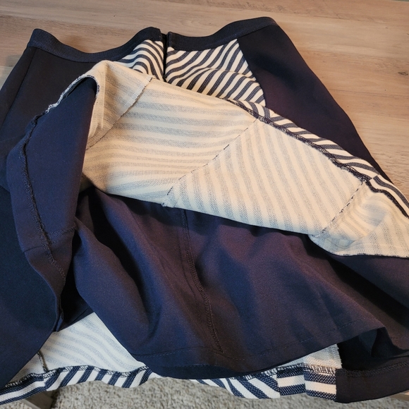 Ann Taylor skirt size 4 - Picture 5 of 5